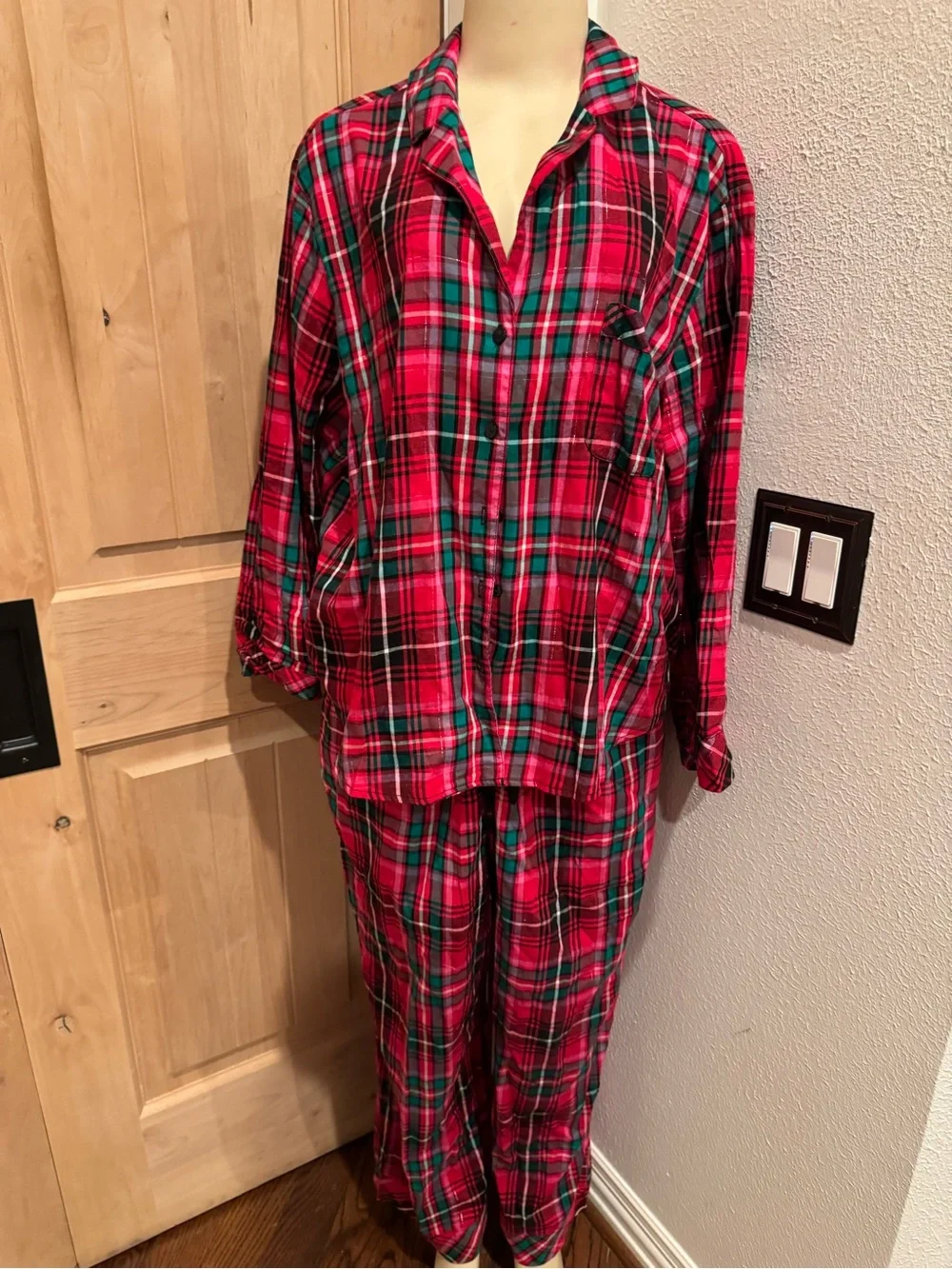 Victoria’s Secret tartan Red Green Plaid Pajama Set Holiday Sleepwear Sz XL